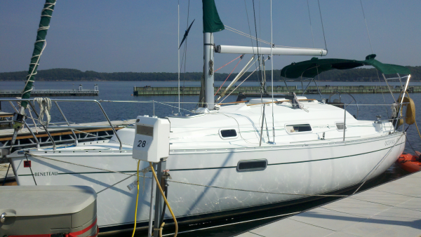 "Beneteau 281 Oceanis Sailboat"